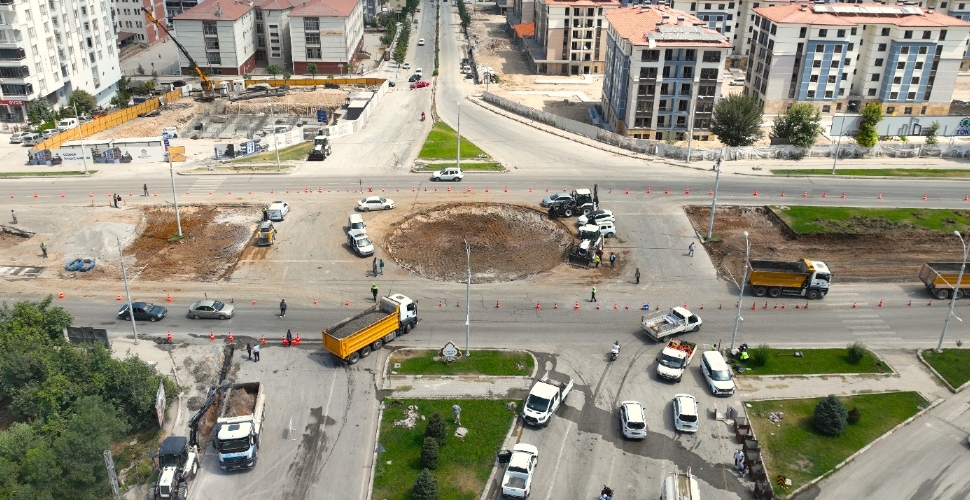 Malatya Trafiği O Kavşakta Yapılan Düzenleme İle Rahatlayacak!