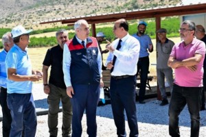 Yeşilyurt Belediyesi'nden Çiftçilere Ücretsiz Destek Sürüyor!