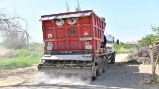 Yeşilyurt Belediyesi O Mahalle’nin Yollarını Düzenliyor